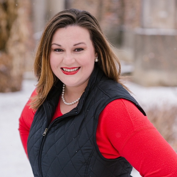 Meet your Posher, Amanda - Picture 4 of 4